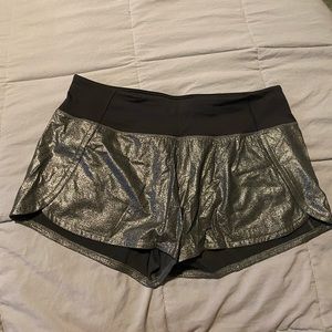Lululemon Speed Short - Silver Foil - Size 10